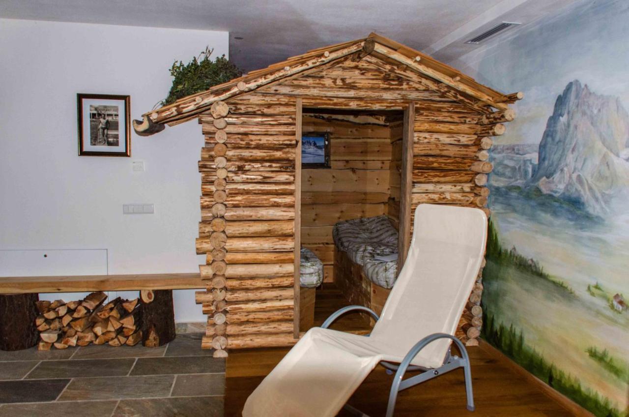 Hotel Brunello Ортизеи Экстерьер фото