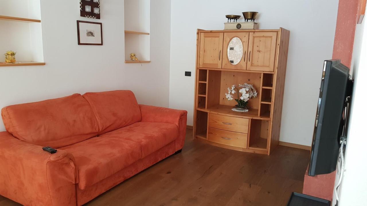 Hotel Brunello Ортизеи Экстерьер фото