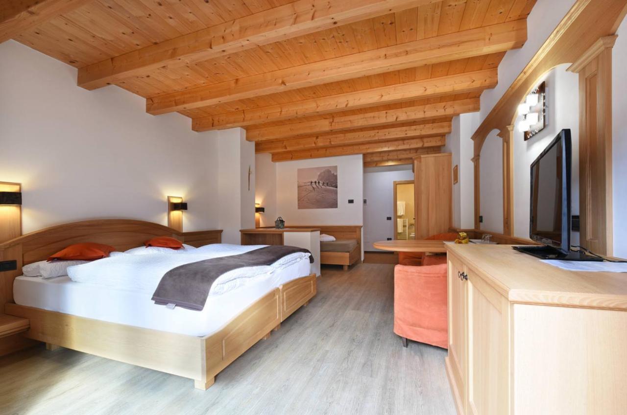 Hotel Brunello Ортизеи Экстерьер фото